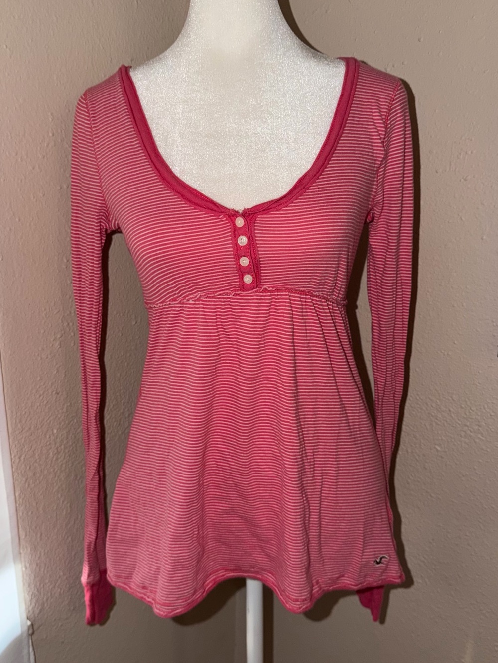 Vintage Y2K Hollister 2000s Long Sleeve Babydoll Henley Top
